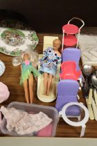 A 1966 AND 1994 BARBIE DOLLS WITH SALON ACCESSORIES, ETC