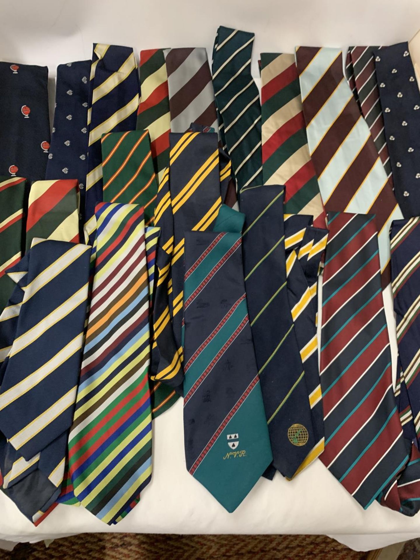 A COLLECTION OF CRICKET BENEFIT TIES, MOSTLY VINTAGE - APPROX 22 IN TOTAL - Image 3 of 4