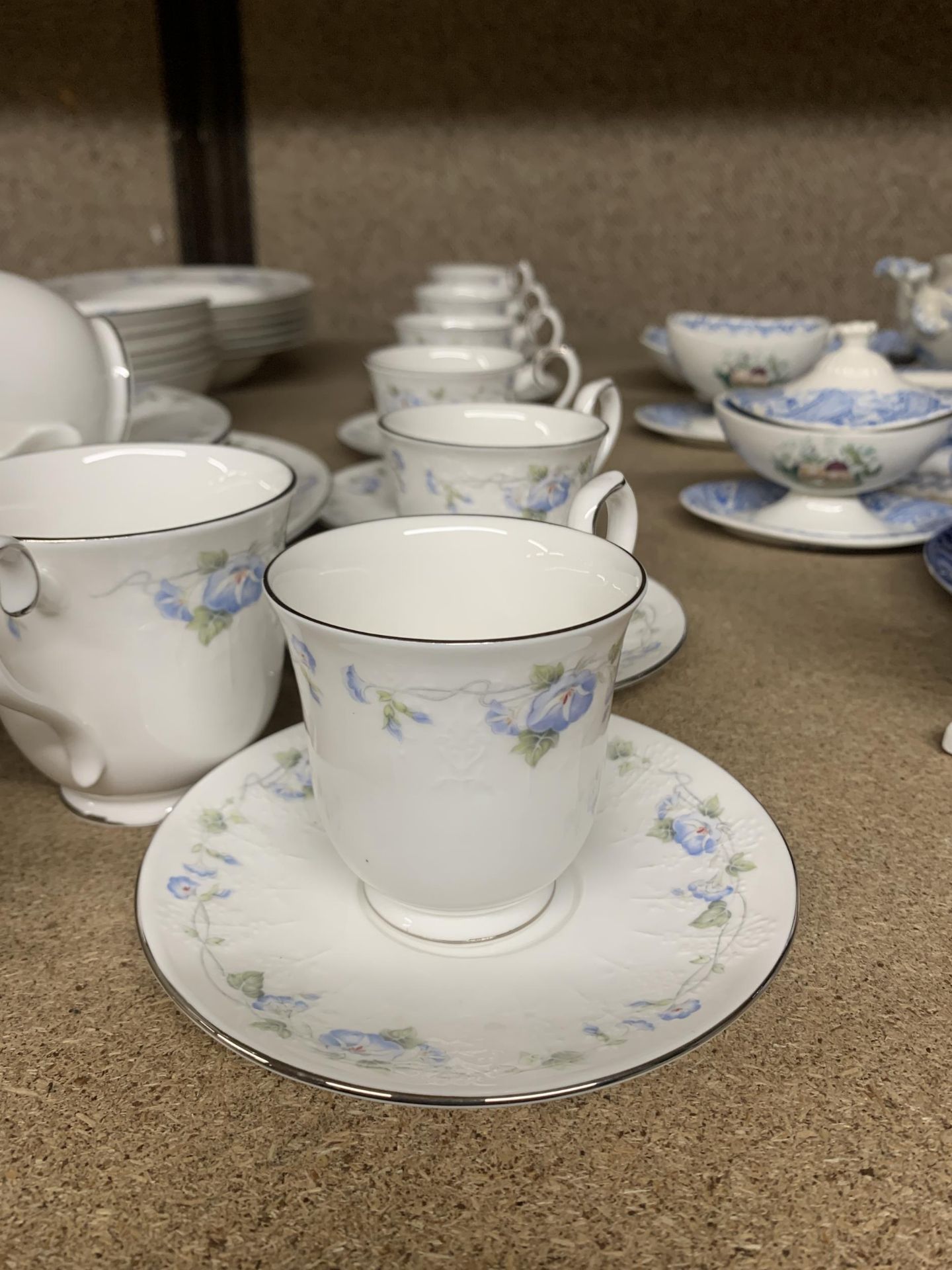 A LARGE QUANTITY OF ROYAL ALBERT "FOR ALL SEASONS" - Image 2 of 5