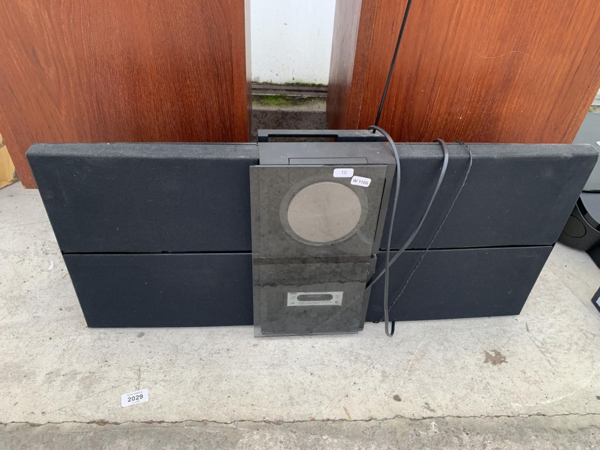 A BANG AND OULFSEN BEOSOUND CENTURY CD PLAYER AND A PAIR OF WOODEN CASED TOWER SPEAKERS - Image 3 of 3