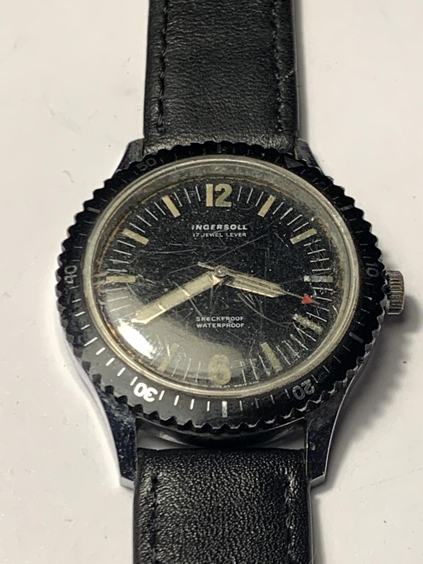 A VINTAGE INGERSOLL DIVERS WATCH - Image 2 of 3