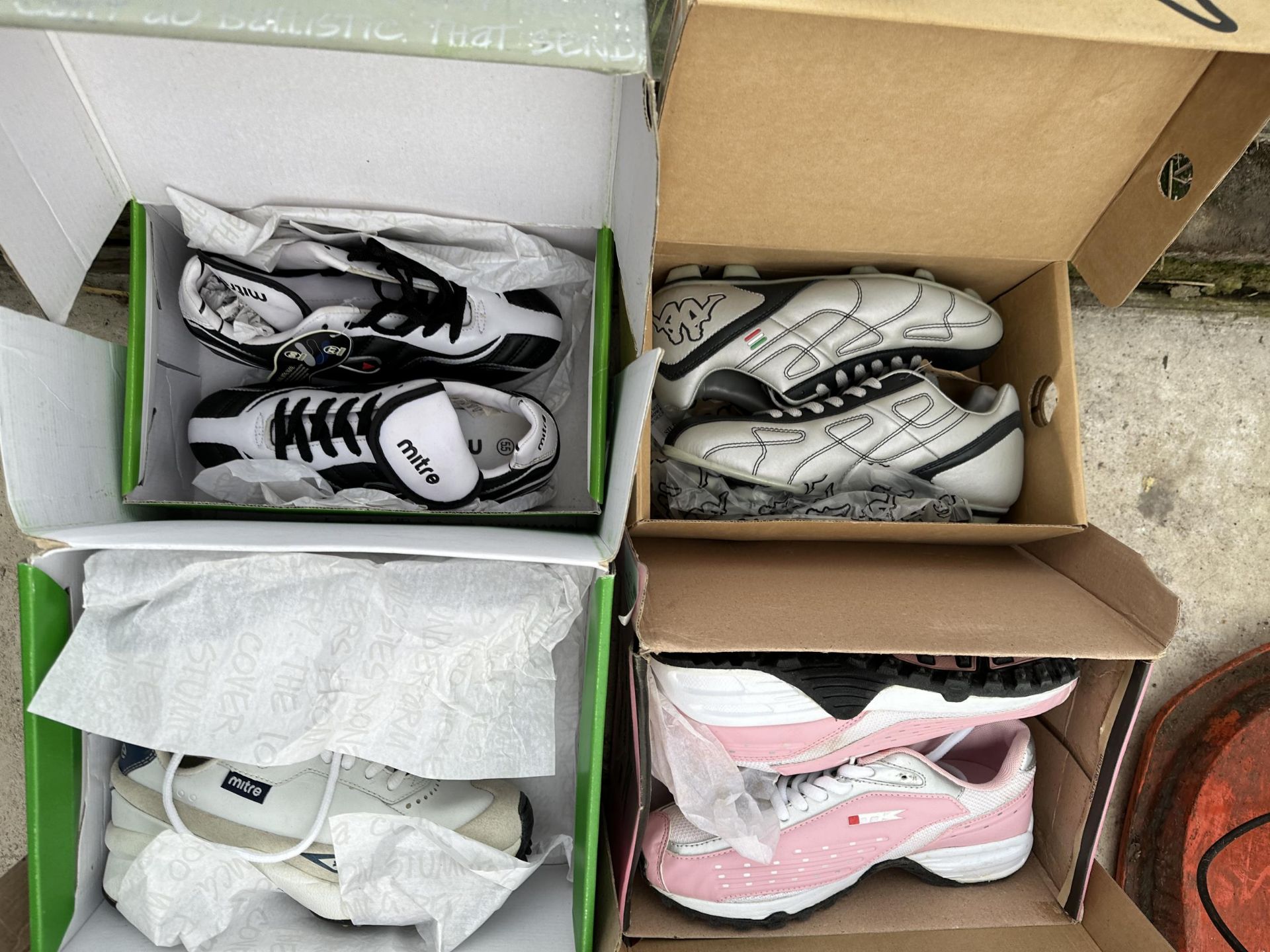 TEN PAIRS OF AS NEW AND BOXED SPORTS BOOTS AND TRAINERS - Image 2 of 3