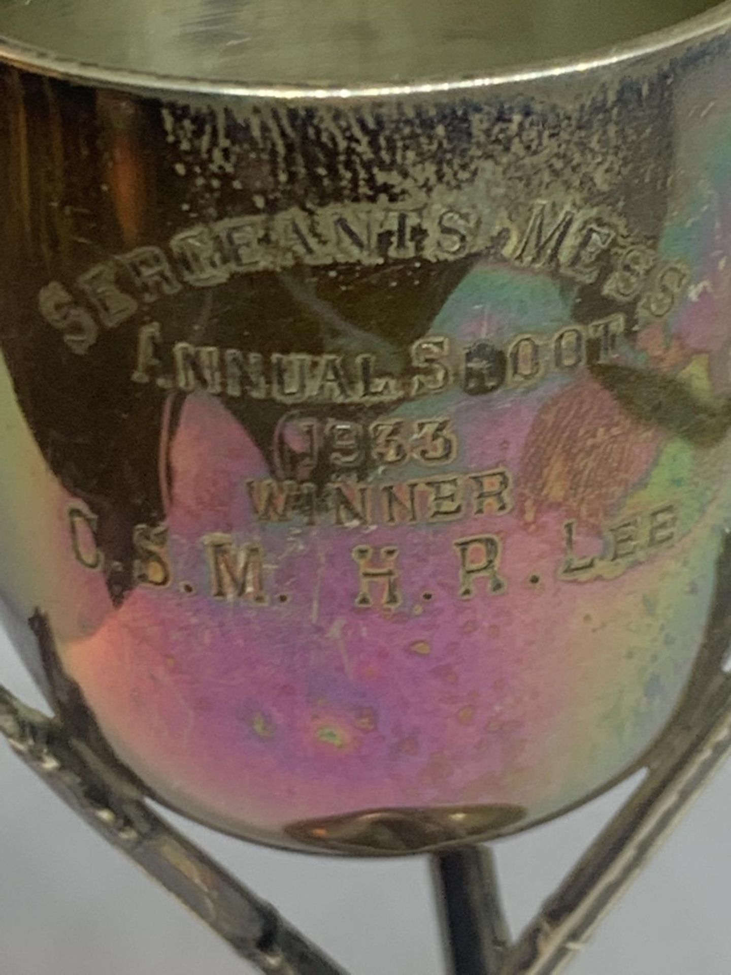 A HALLMARKED BIRMINGHAM SILVER TROPHY ENGRAVED SERGEANTS MESS ANNUAL SHOOT 1933 WINNER CSM H R LEE - Image 2 of 5