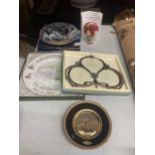 VARIOUS ITEMS TO INCLUDE BOXED CABINET PLATES AND A TRIO NOVEAU FRAME ETC