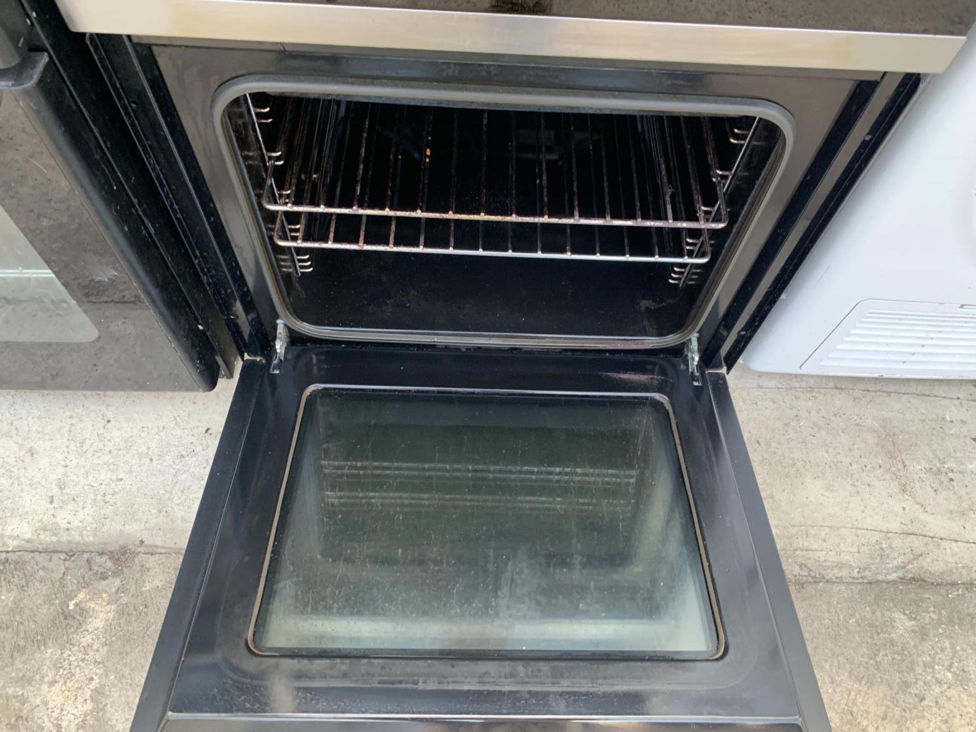 A CHROME AND BLACK BAUMATIC INTERGRATED DOUBLE OVEN - Bild 3 aus 3