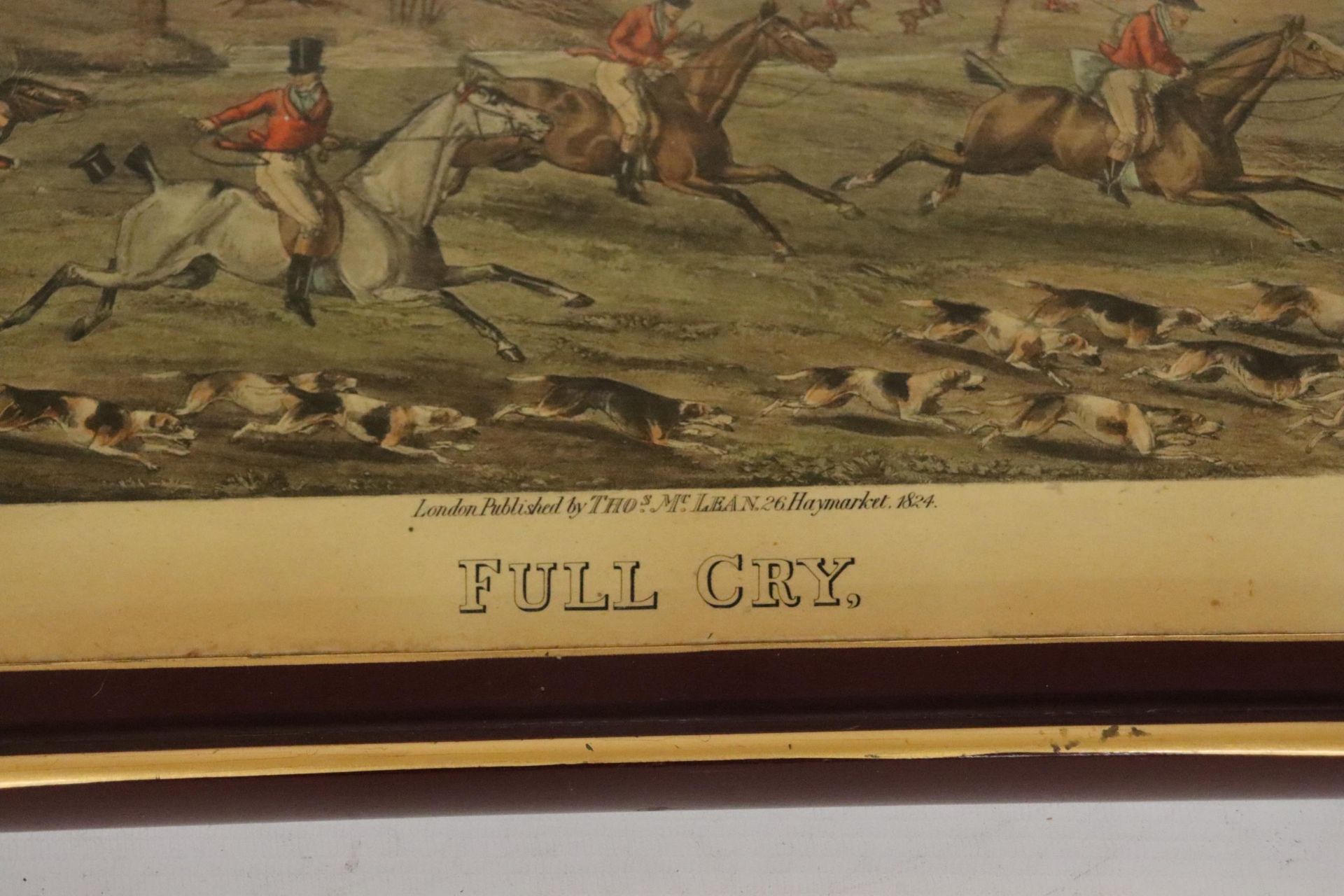 AN OBLONG LACQUERED TRAY ENTITLED "FULL CRY" HUNTING SCENE - 67.5 X 23CM - Image 3 of 6