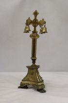 A HEAVY BRASS CHURCH ALTAR CROSS WITH BELLS, HEIGHT 38CM