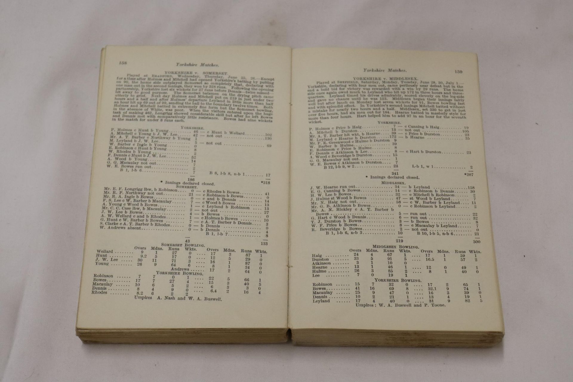 A 1931 COPY OF WISDEN'S CRICKETER'S ALMANACK. THIS COPY IS IN GOOD USED CONDITION, MISSING A SMALL - Image 4 of 4