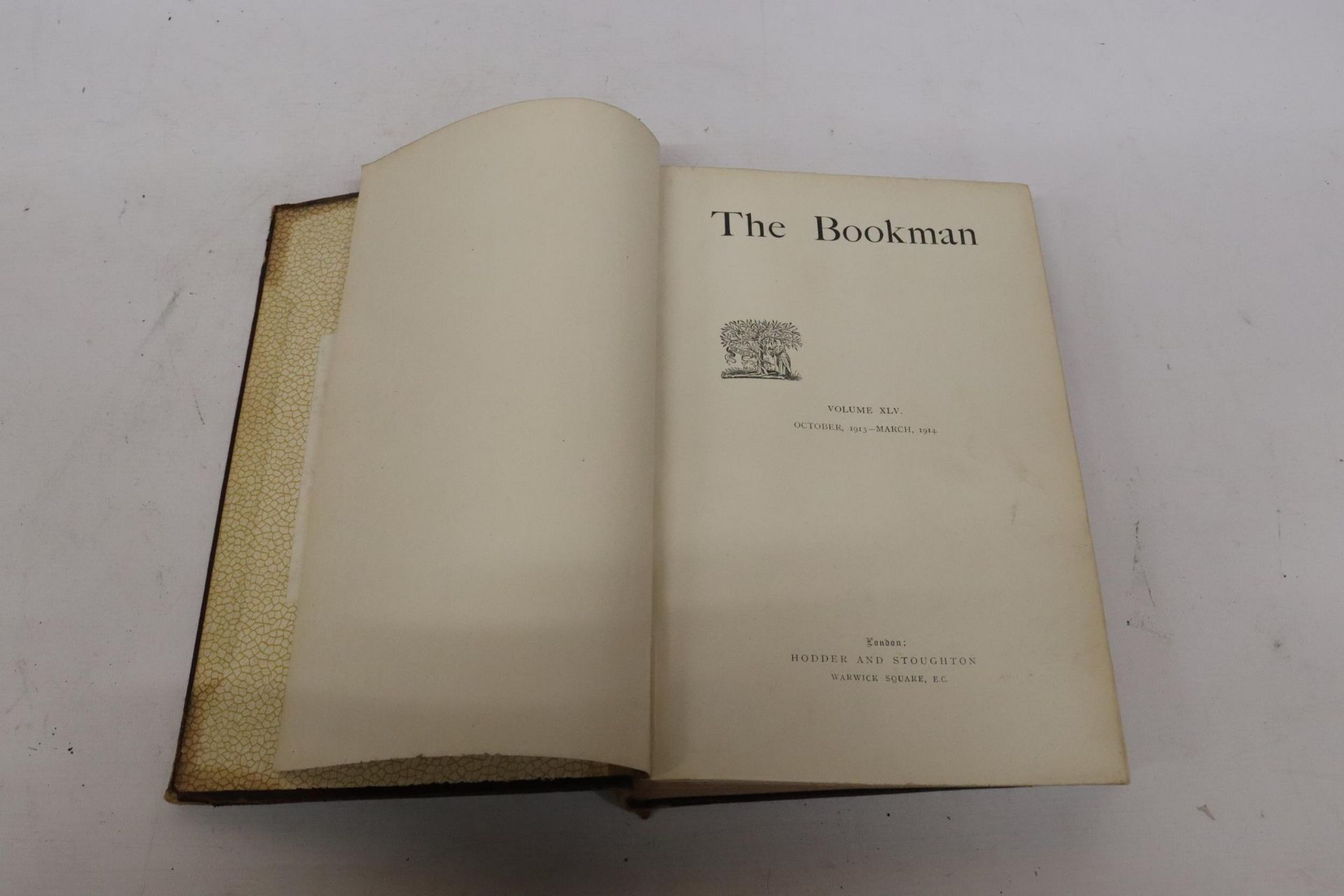 TWO LARGE VOLUMES OF "THE BOOKMAN" 1913-1914 AND 1918-1919 - Bild 6 aus 8