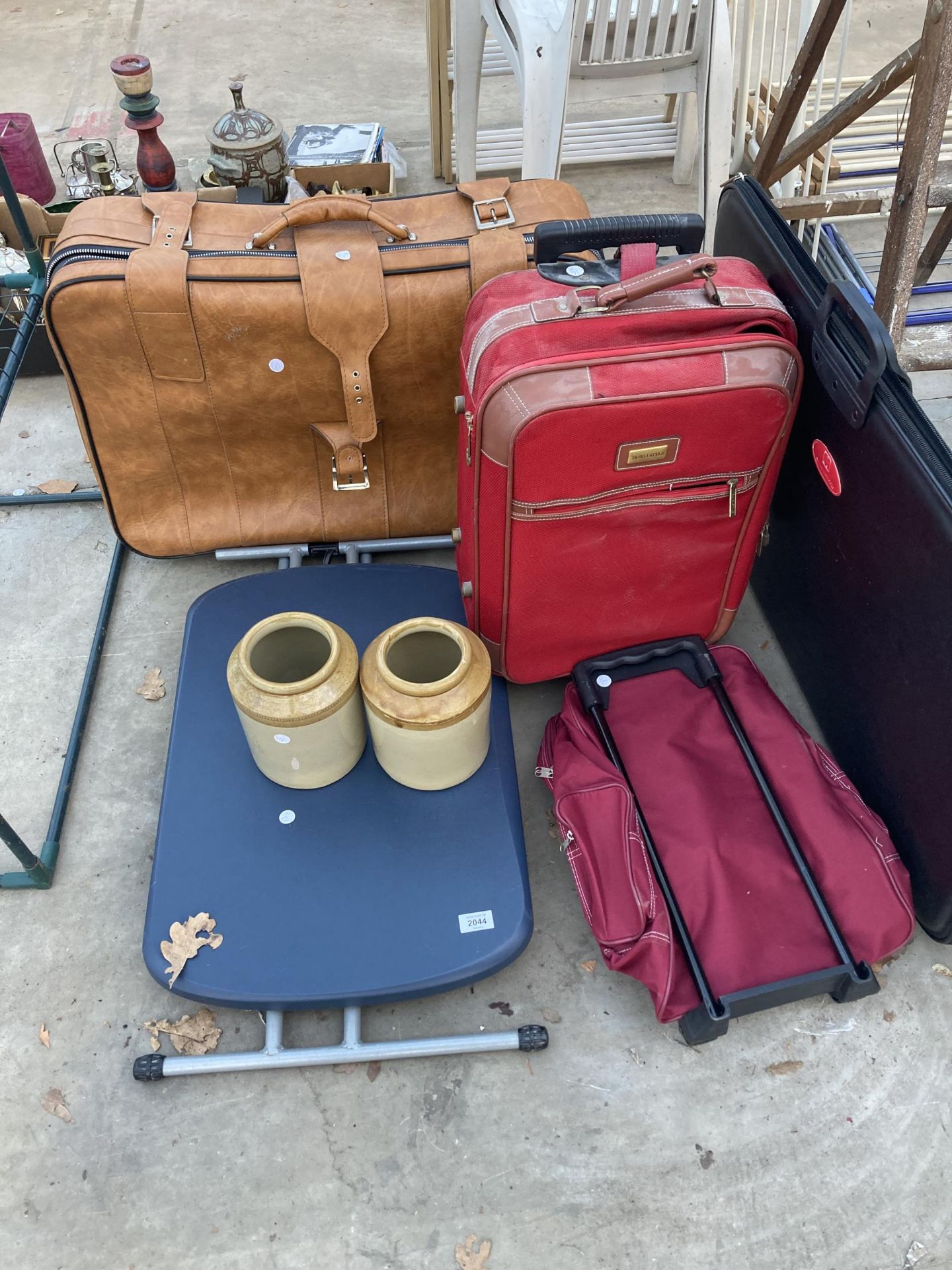 AN ASSORTMENT OF ITEMS TO INCLUDE SUITCASES AND TWO STONEWARE POTS ETC