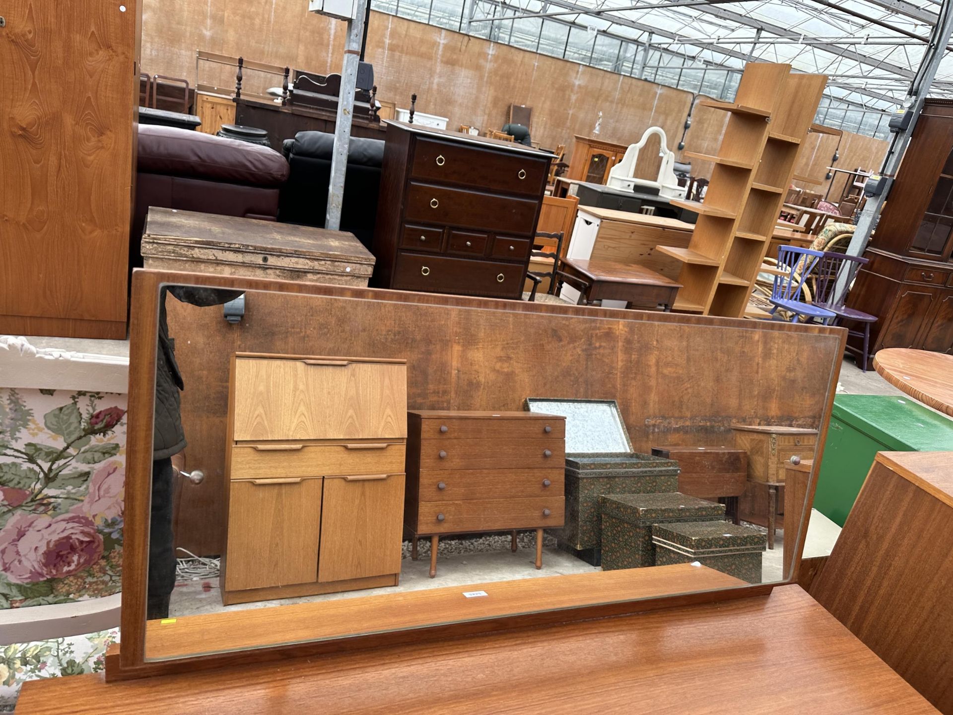 A RANELLA RETRO TEAK DRESSING CHEST ENCLOSING TWO DRAWERS AND ONE CUPBOARD 44" WIDE - Image 2 of 5