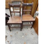 A PAIR OF 19TH CENTURY OAK COUNTRY CHAIRS