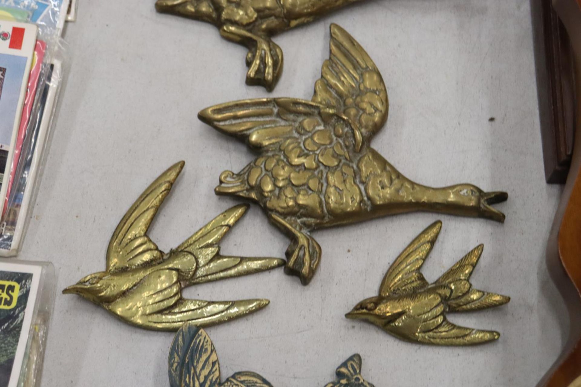 THREE BRASS FLYING DUCKS, TWO SWALLOWS AND A FAIRY BELL - Image 5 of 9