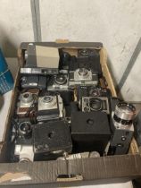 A LARGE QUANTITY OF VINTAGE CAMERAS TO INCLUDE CANON, ENSIGN, KODAK BROWNIE, ETC - 26 IN TOTAL