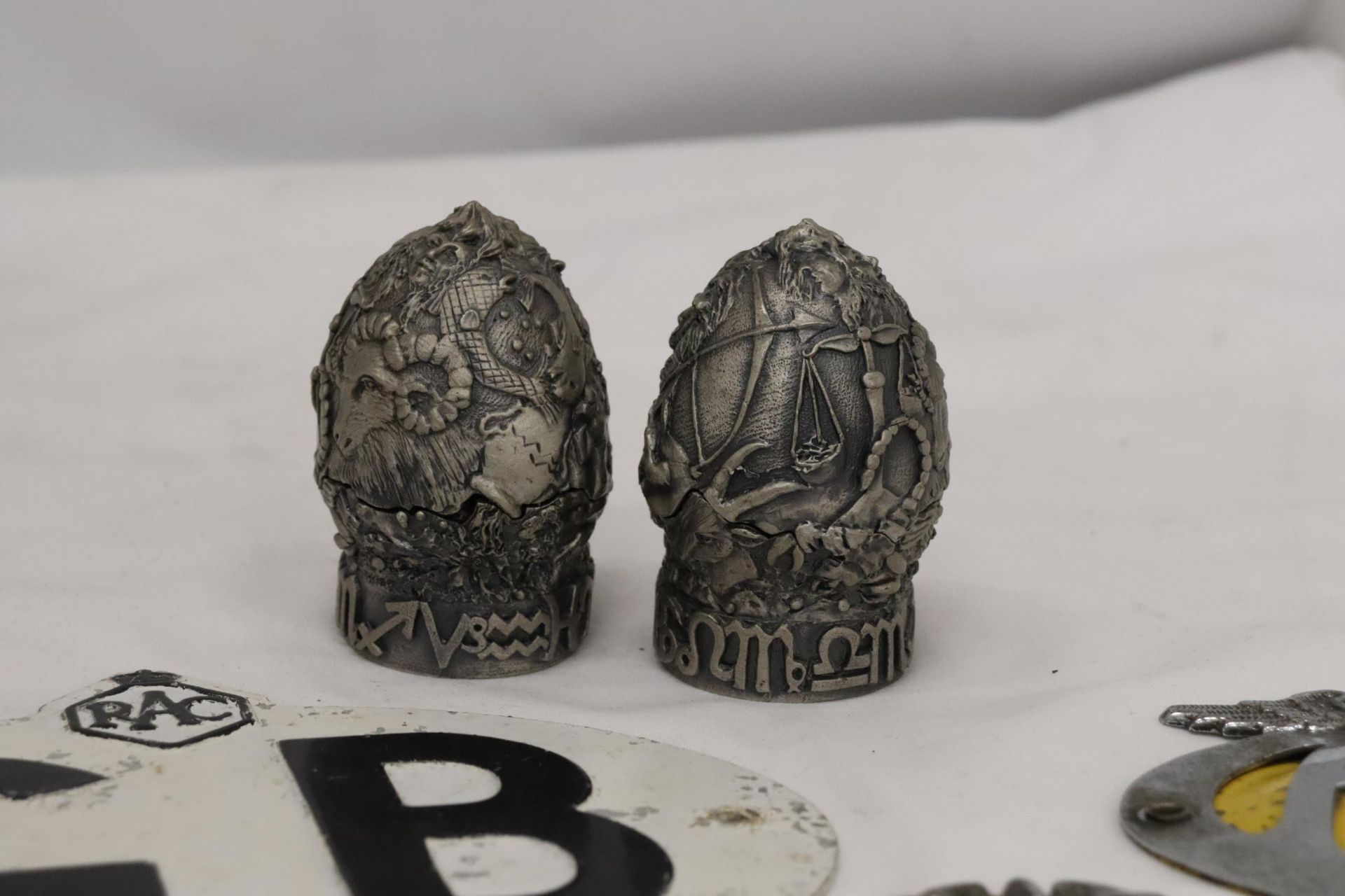 TWO PEWTER TUDOR MINT EGGS - Image 2 of 7