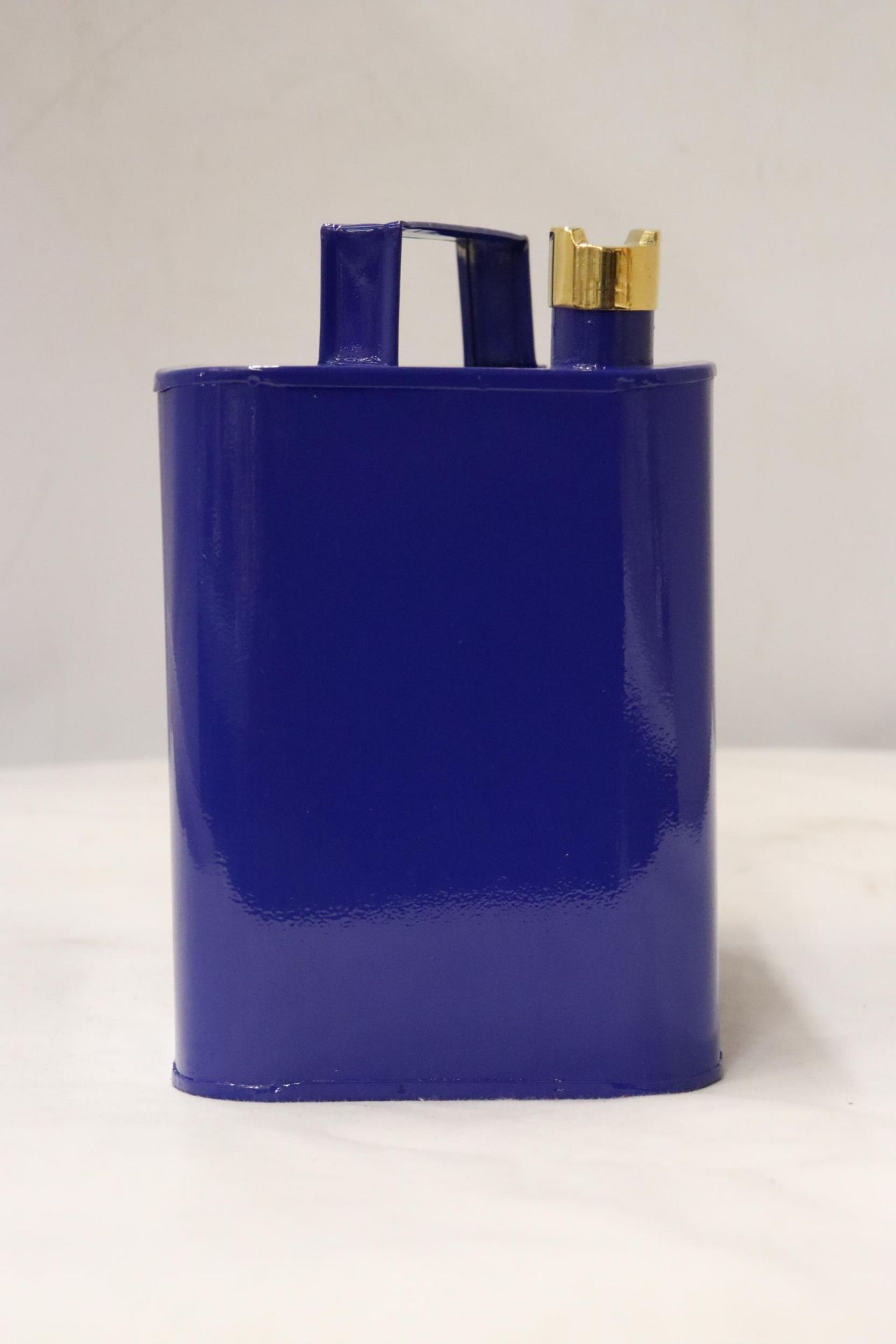 A BLUE ROLLS ROYCE OIL CAN - Image 5 of 6