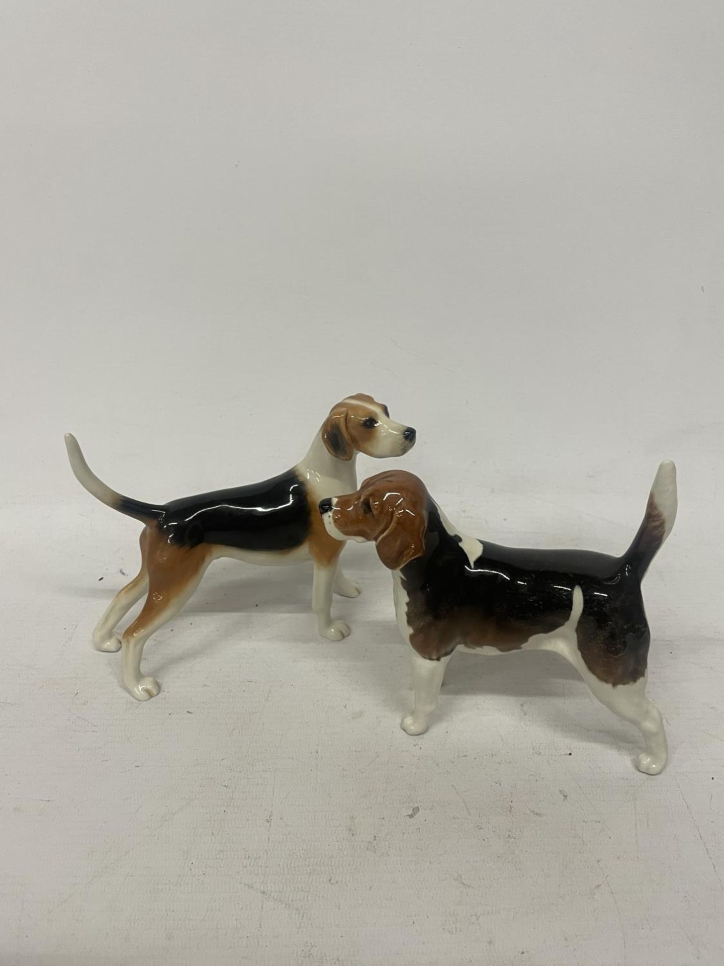 TWO BESWICK HOUNDS TO INCLUDE CH WENDOVER BILLY