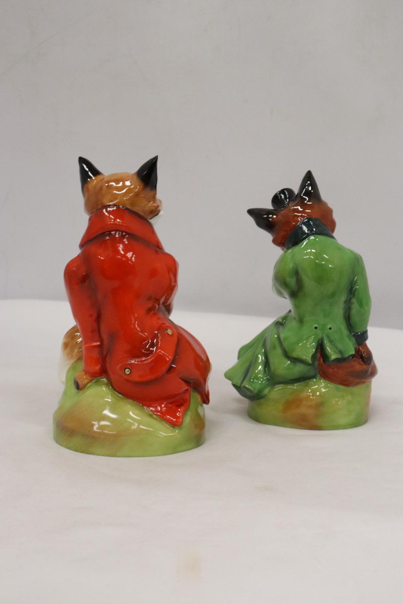 TWO LIMITED EDITION ROYALE STRATFORD FOX FIGURES - Image 3 of 7