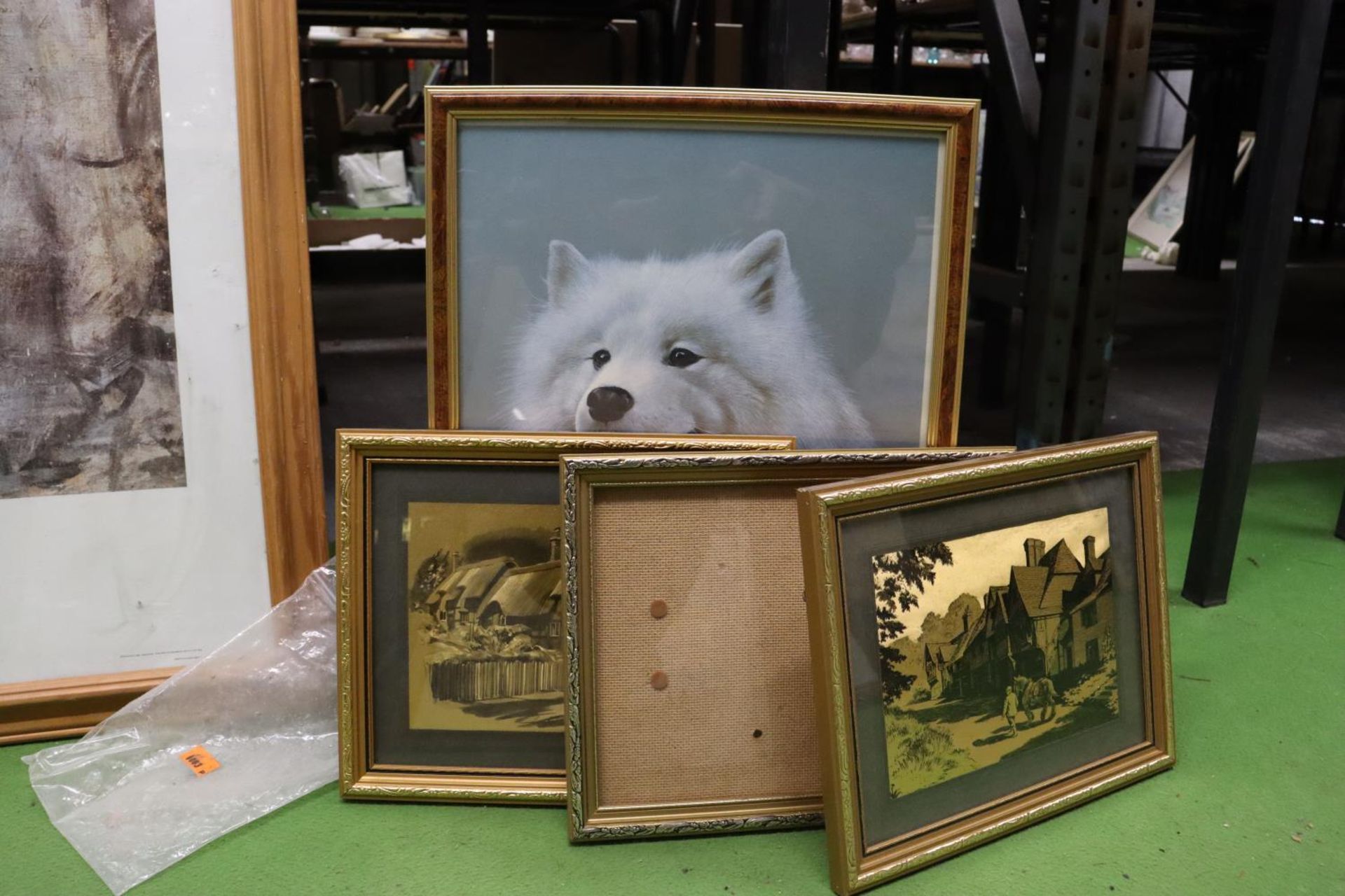 A FRAMED PRINT OF A HUSKY DOG, TWO COPPER STYLE PICTURES OF RURAL ENGLAND AND A PICTURE FRAME - 4 IN