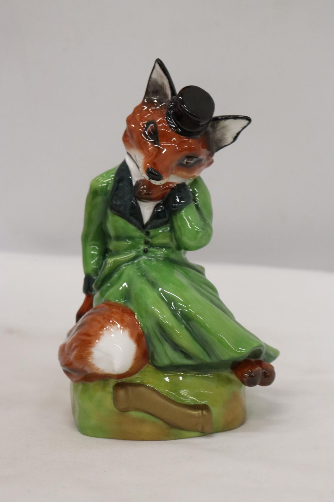 TWO LIMITED EDITION ROYALE STRATFORD FOX FIGURES - Image 6 of 7
