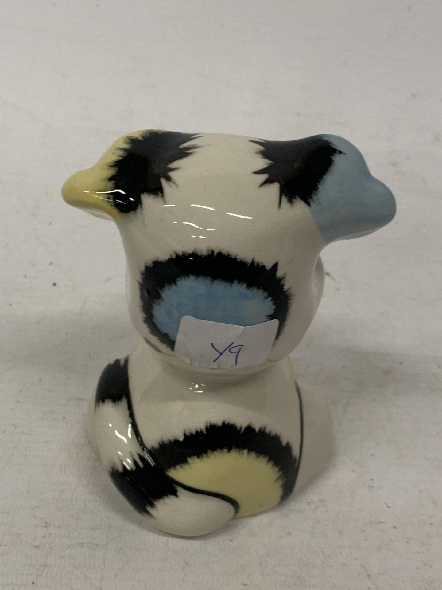 A LORNA BAILEY HAND PAINTED AND SIGNED WUF WUF DOG FIGURE - Image 2 of 3