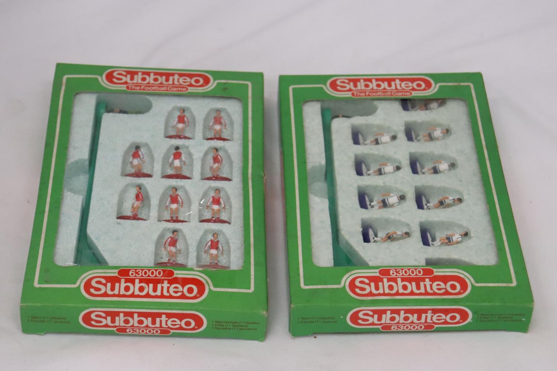 TWO BOXED VINTAGE SUBBUTEO TEAMS 654 SPURS AND 642 ARSENAL - Bild 3 aus 6