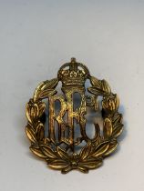 A ROYAL FLYING CORP CAP BADGE