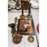 A QUANTITY OF COPPER AND BRASS TO INCLUDE A PAIR OF BARLEY TWIST CANDLESTICKS, PITCHER JUG, ASHTRAY,