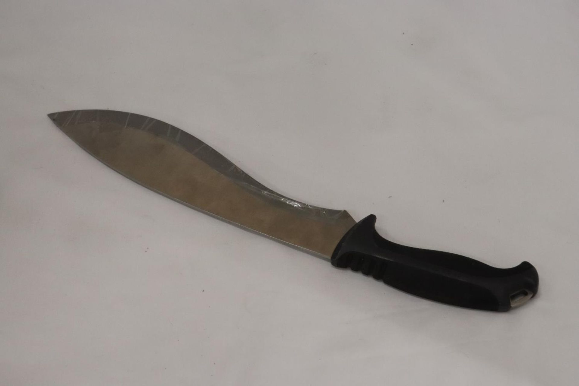 A LARGE ANGLO ARMS KNIFE - Image 3 of 4