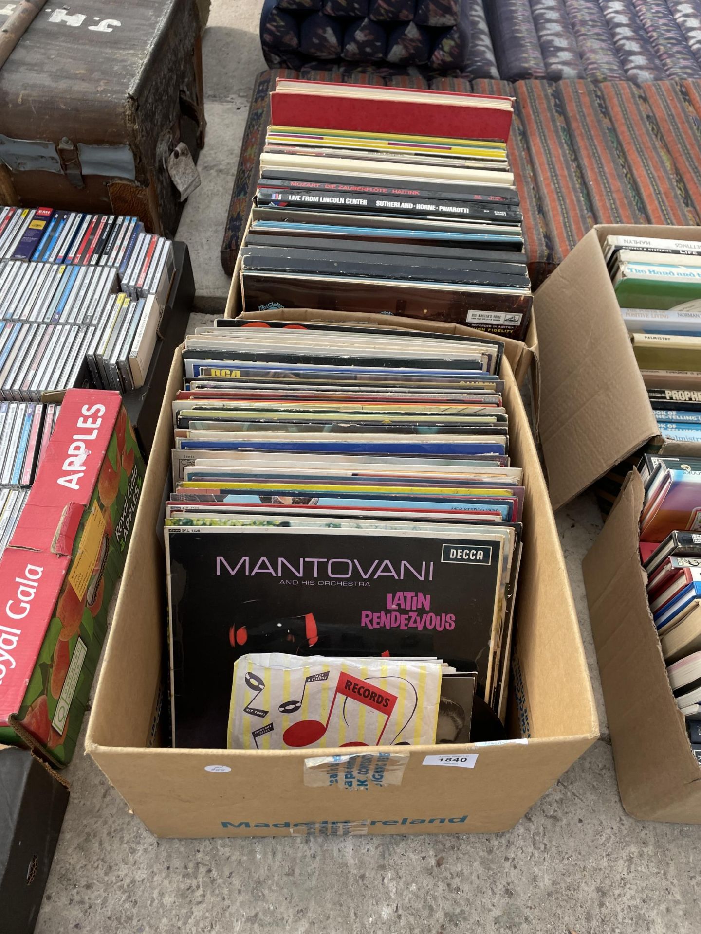 A LARGE ASSORTMENT OF LP RECORDS