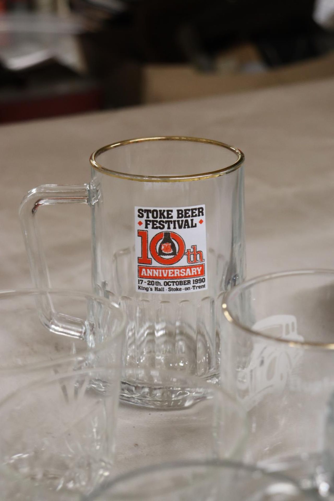 A COLLECTION OF HALF PINT, ADVERTISING, BEER TANKARDS - Image 8 of 8