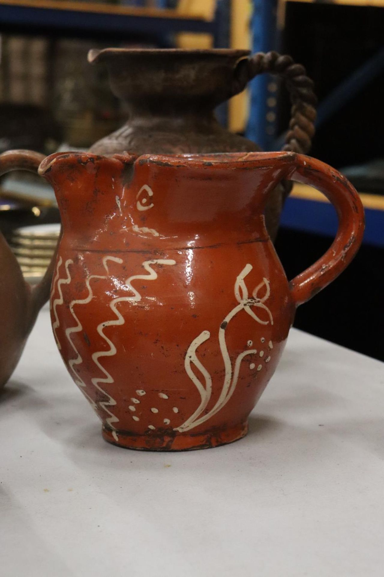 SIX STONEWARE ITEMS TO INCLUDE JUGS, EWER AND LIDDED POTS - Image 4 of 10