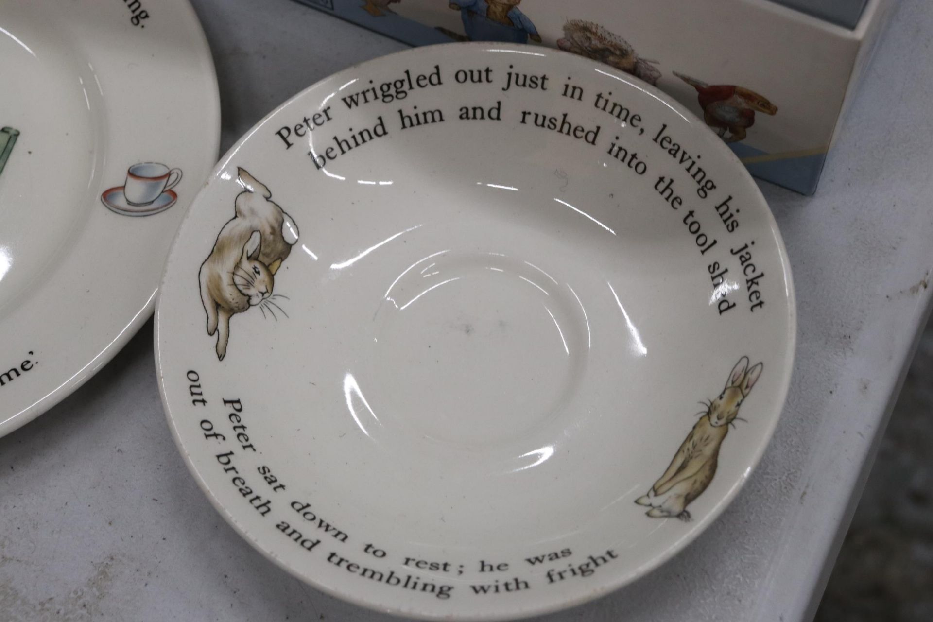 A BOXED 'THE WORLD OF PETER RABBIT' COLLECTION OF BOOKS PLUS THREE PIECES OF WEDGWOOD PETER RABBIT - Image 4 of 8