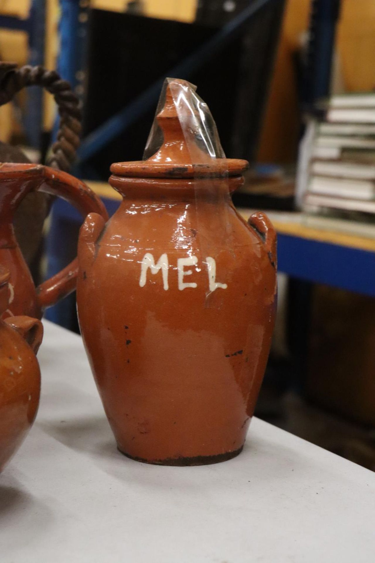 SIX STONEWARE ITEMS TO INCLUDE JUGS, EWER AND LIDDED POTS - Image 5 of 10