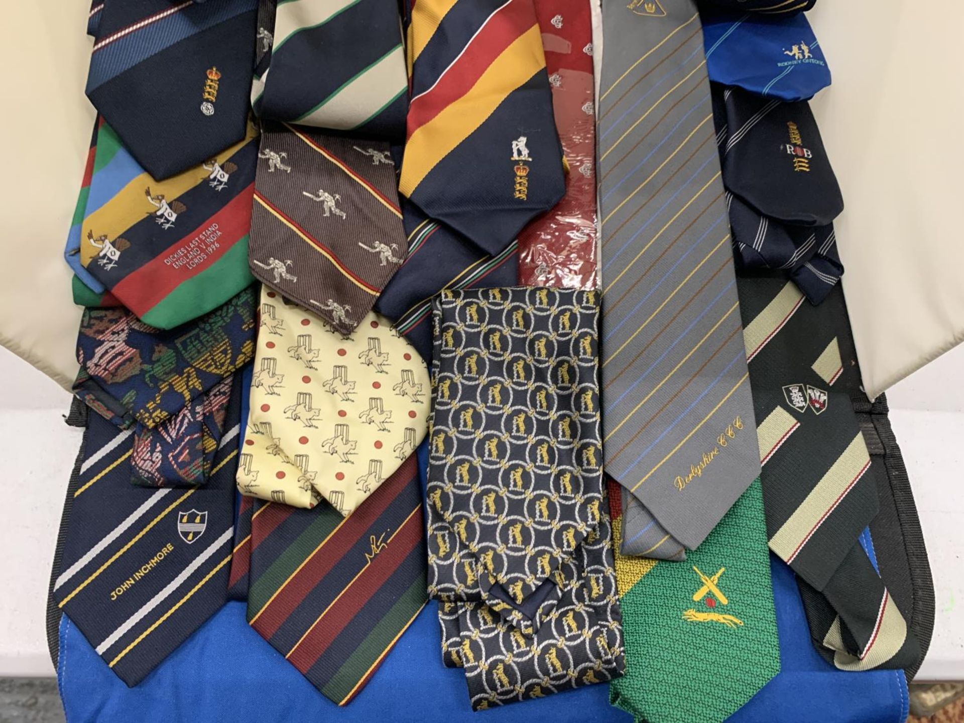 A COLLECTION OF CRICKET INTERNATIONAL AND BENEFIT TIES, MOSTLY VINTAGE - APPROX 20 IN TOTAL - Image 4 of 4