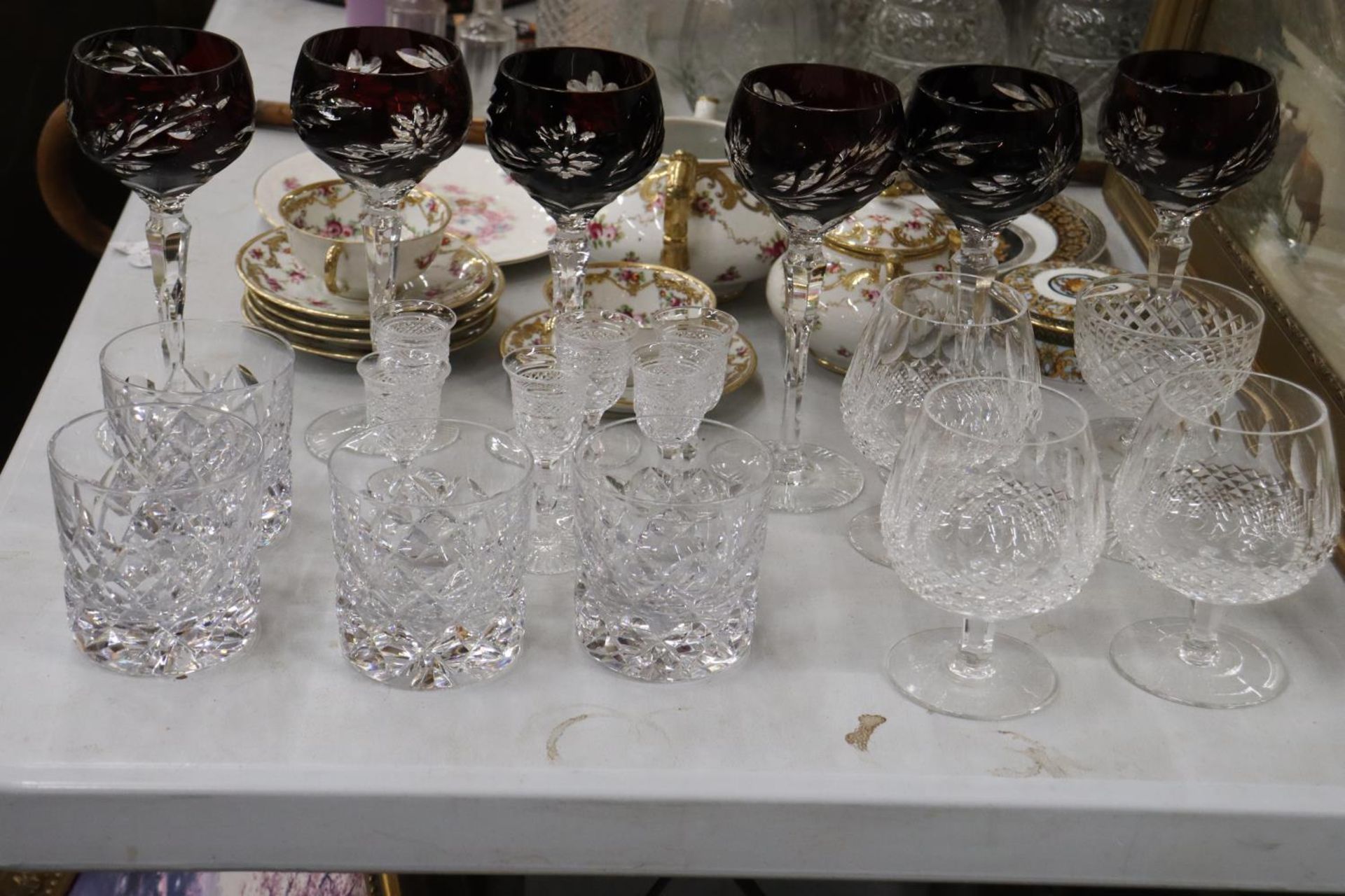 A SET OF SIX BOHEMIAN, AMETHYST CUT TO CLEAR CRYSTAL WINE GLASSES, FOURHEAVY CUTCRYSTAL WHISKY - Image 4 of 5