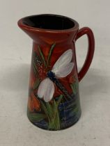 AN ANITA HARRIS HAND PAINTED AND SIGNED IN GOLD DRAGONFLY JUG