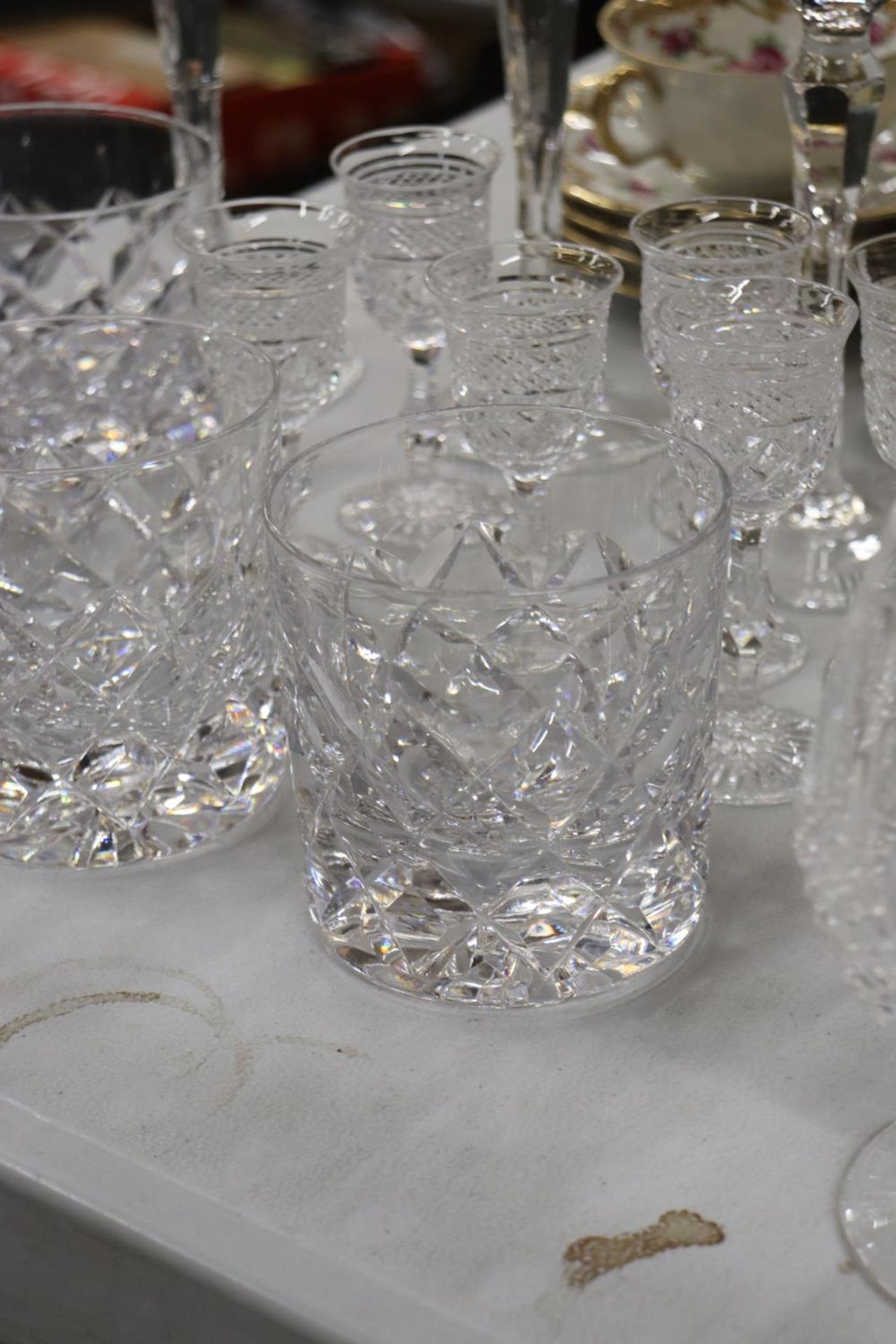 A SET OF SIX BOHEMIAN, AMETHYST CUT TO CLEAR CRYSTAL WINE GLASSES, FOURHEAVY CUTCRYSTAL WHISKY - Image 5 of 5