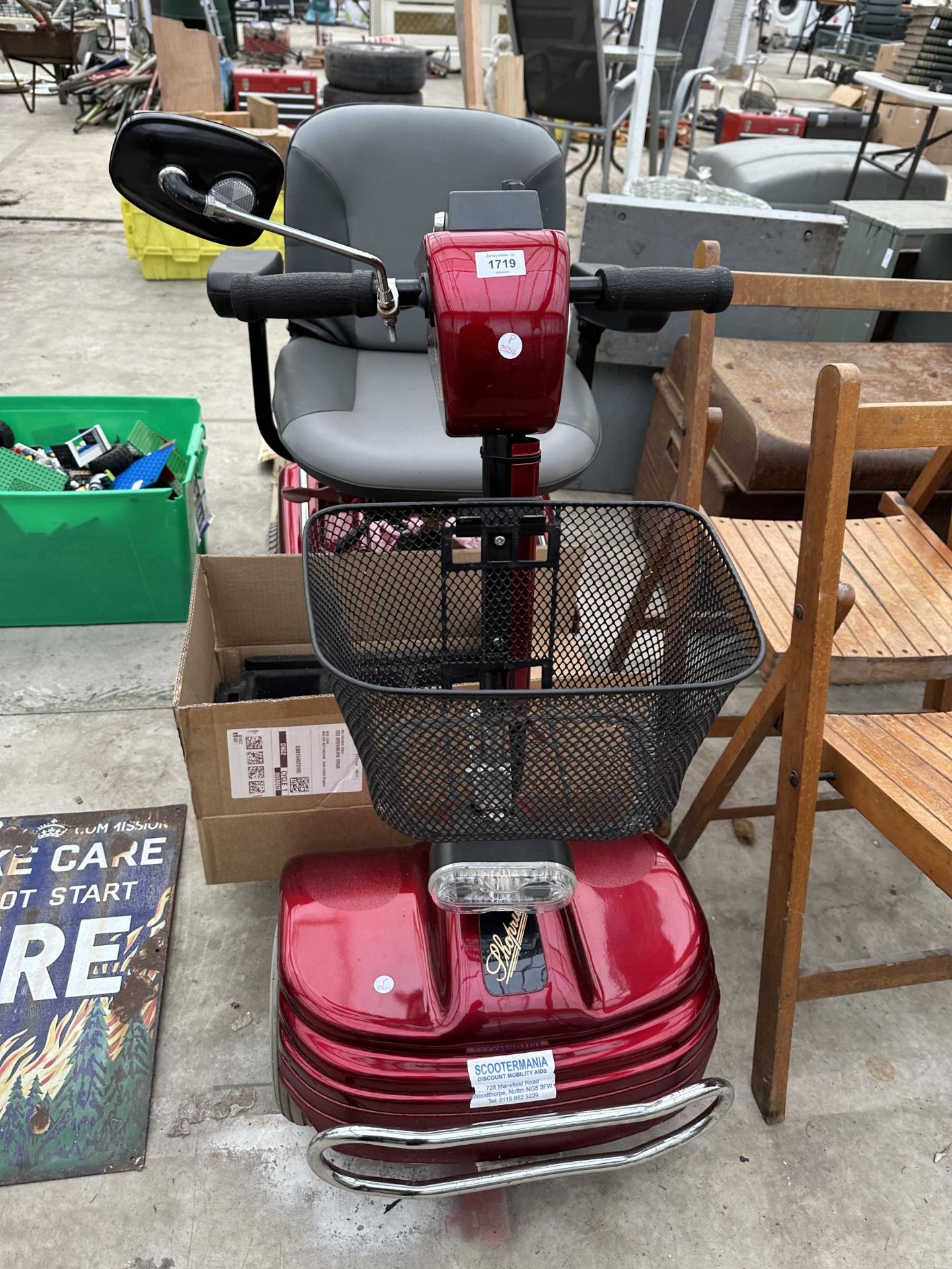 A SHOPRIDER MOBILITY SCOOTER WITH A PAIR OF RAMPS, KEY AND CHARGER IN THE OFFICE - Image 2 of 5