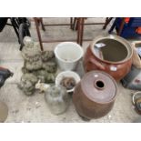 AN ASSORTMENT OF GARDEN ITEMS TO INCLUDE CONCRETE FIGURES, A STONEWARE PLANTER AND CERAMIC POTS ETC