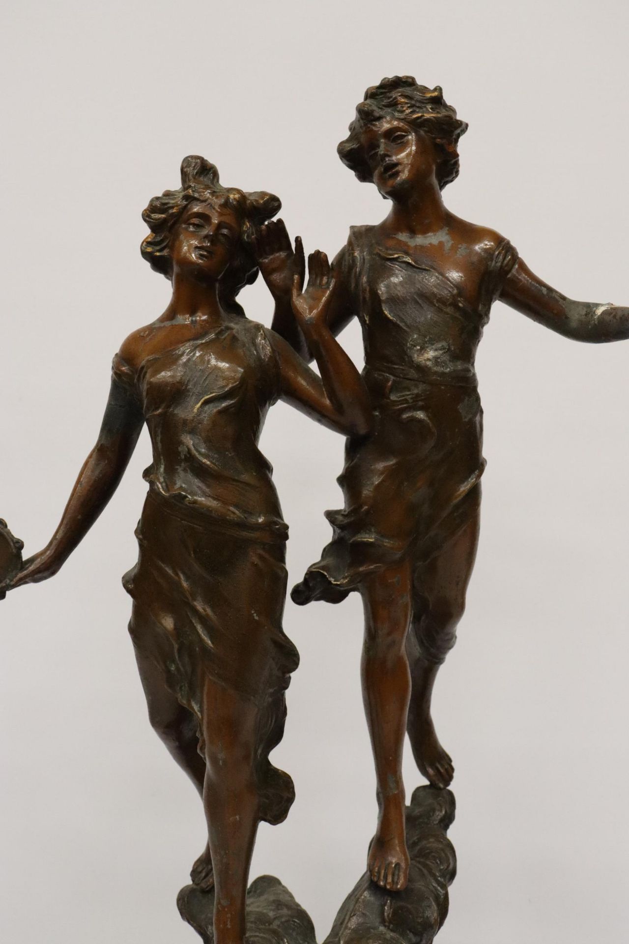 A LARGE BRASS COLOURED FIGURE A/F - Image 6 of 6