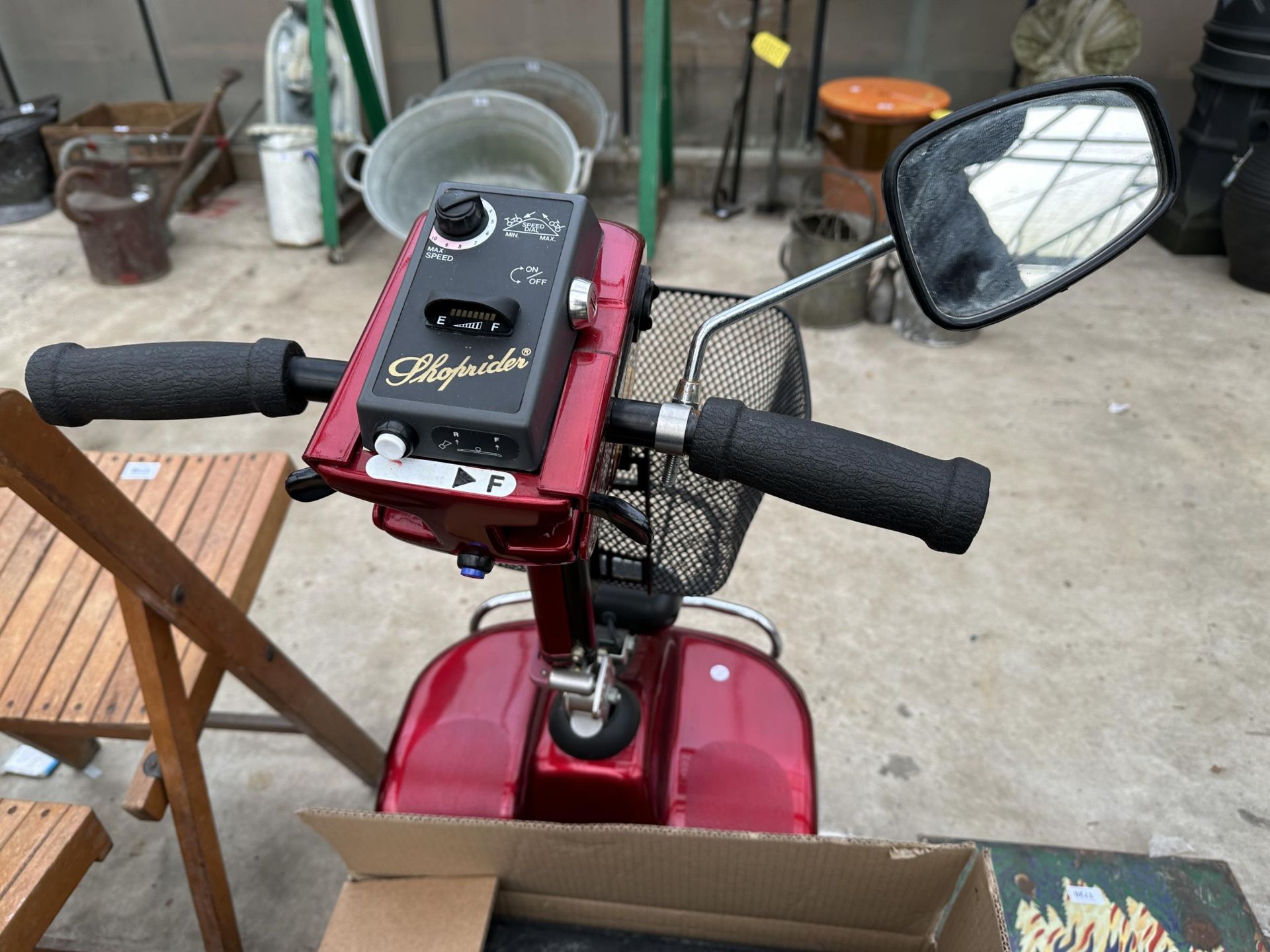 A SHOPRIDER MOBILITY SCOOTER WITH A PAIR OF RAMPS, KEY AND CHARGER IN THE OFFICE - Image 4 of 5