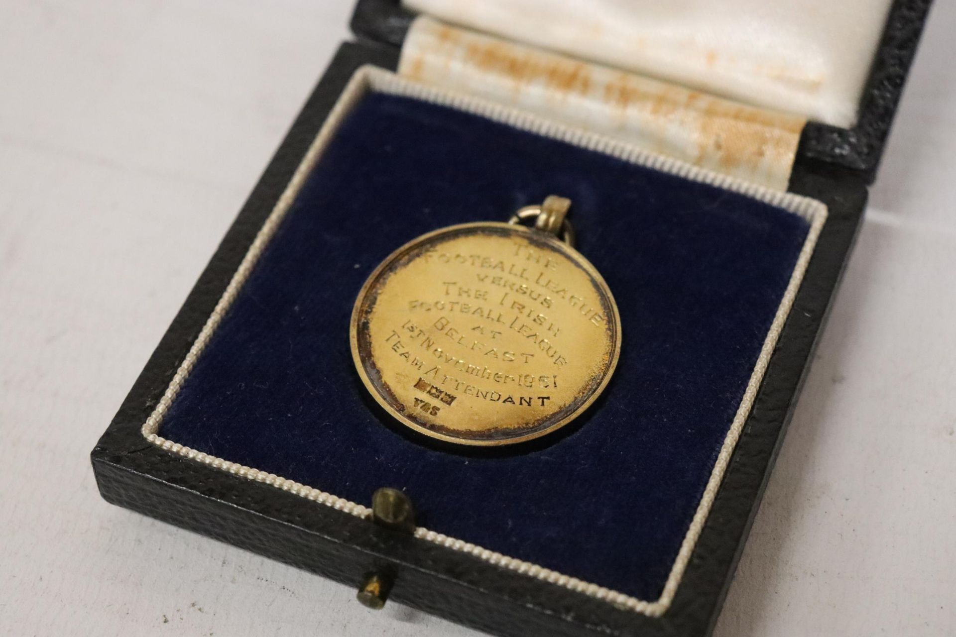 A BIRMINGHAM HALLMARKED SILVER 'THE FOOTBALL LEAGUE REPRESENTITIVE MATCH' MEDAL PRESENTED TO A - Image 3 of 5