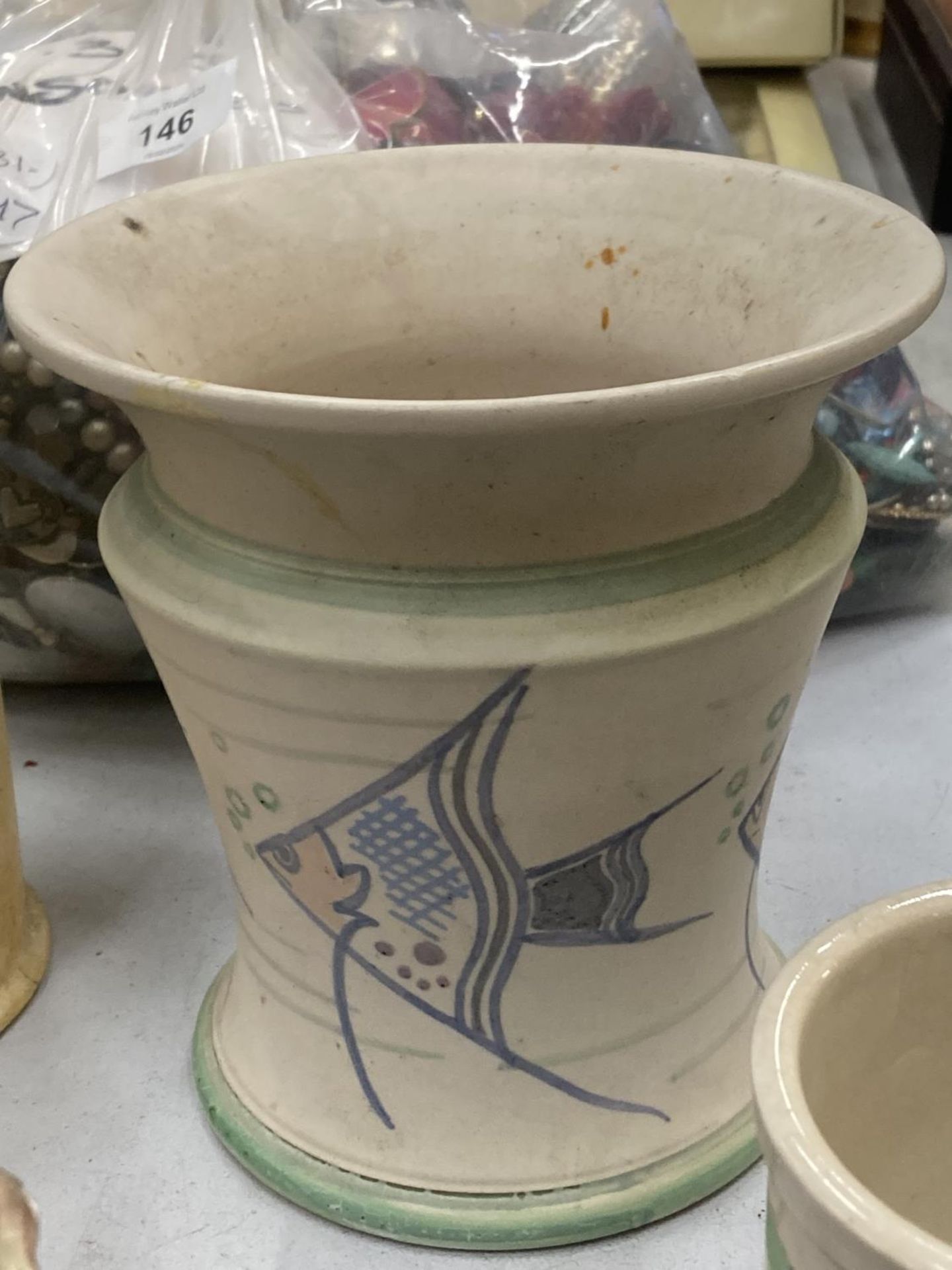 A QUANTITY OF VINTAGE POTTERY TO INCLUDE LANGLEY, RADFORD, MALIN, ETC, VASES AND JARS - Image 6 of 8