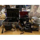 A LARGE COLLECTION OF CAMERAS AND ACCESSORIES TO INCLUDE A PRAKTICA PLC-2, KODAK INSTAMATIC 33,