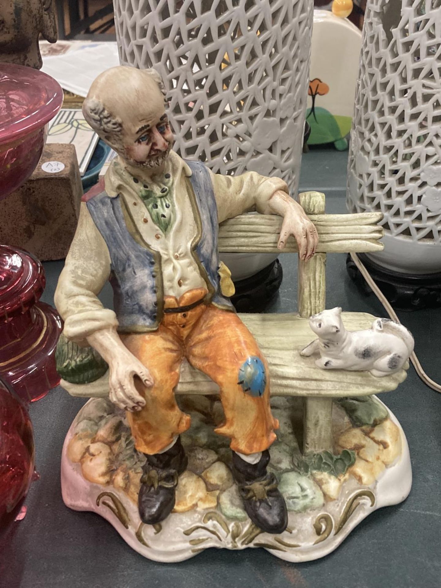 TWO CAPODIMONTE MODELS OF OLD MEN ON BENCHES - Image 4 of 5