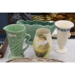 A QUANTITY OF CERAMICS TO INCLUDE A WADE GREEN GLAZED ART DECO JUG, WEDGWOOD VASE (A/F), P & C