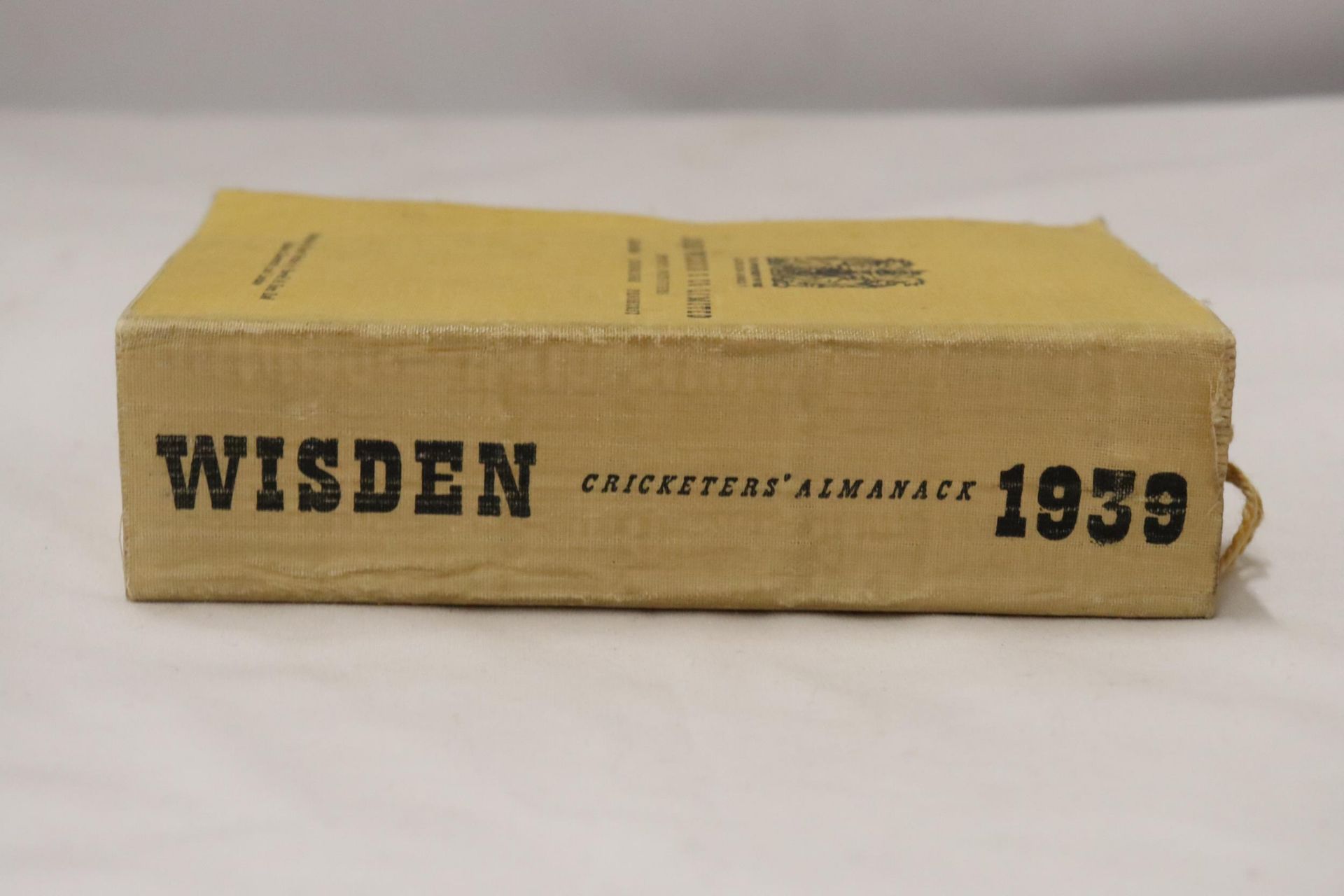 A 1939 COPY OF WISDEN'S CRICKETER'S ALMANACK. THIS COPY IS IN USED CONDITION, THE SPINE IS INTACT. - Image 2 of 5