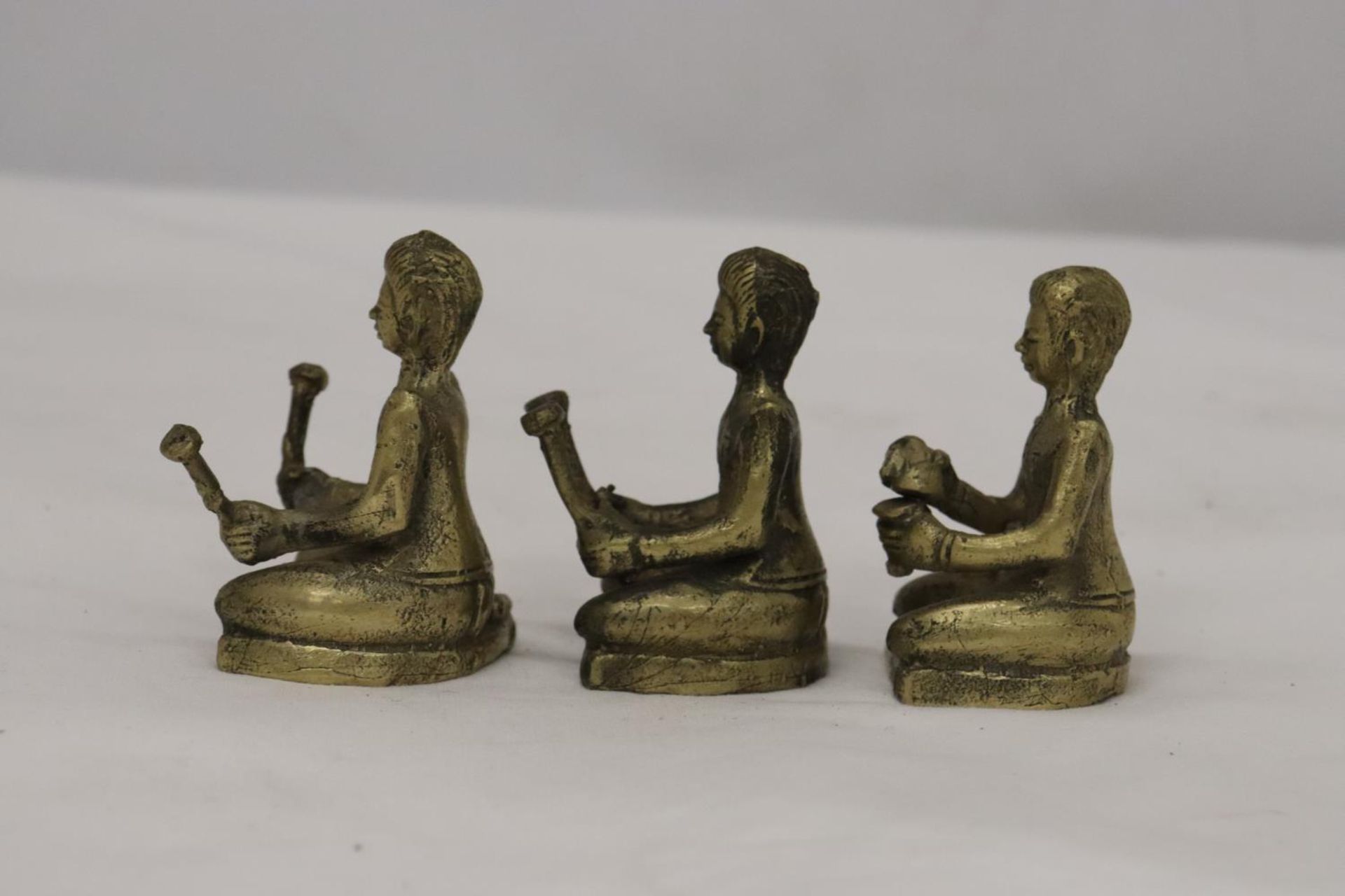 THREE BRASS ASIAN FIGURES - Image 2 of 5