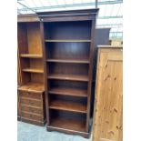 A MAHOGANY SIX TIER OPEN BOOKCASE 32" WIDE